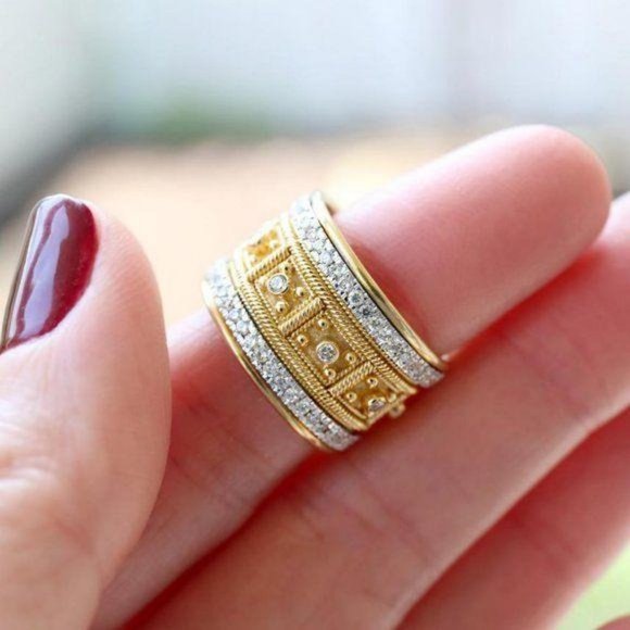 NEW 18K Yellow Gold Vintage Diamond Wide Ring - Picture 2 of 5